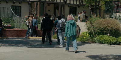 The_Last_Thing_He_Told_Me_S01E02_mkv3000.jpg