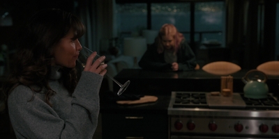 The_Last_Thing_He_Told_Me_S01E02_mkv4057.jpg