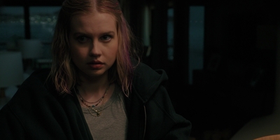 The_Last_Thing_He_Told_Me_S01E02_mkv4081.jpg