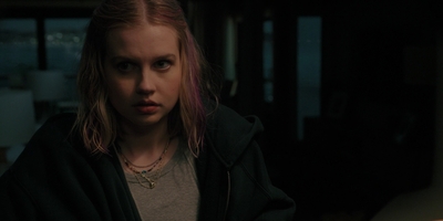 The_Last_Thing_He_Told_Me_S01E02_mkv4082.jpg
