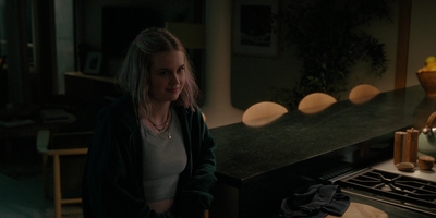 The_Last_Thing_He_Told_Me_S01E02_mkv4101.jpg