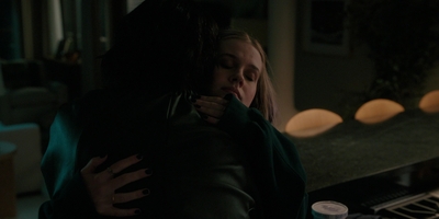 The_Last_Thing_He_Told_Me_S01E02_mkv4106.jpg