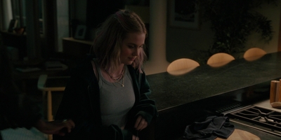 The_Last_Thing_He_Told_Me_S01E02_mkv4116.jpg