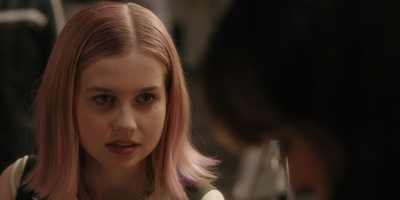 The_Last_Thing_He_Told_Me_S01E03_mkv0402.jpg