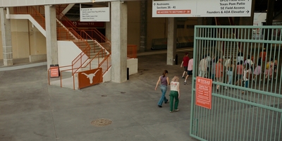 The_Last_Thing_He_Told_Me_S01E03_mkv0510.jpg