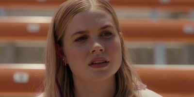 The_Last_Thing_He_Told_Me_S01E03_mkv0565.jpg