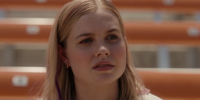 The_Last_Thing_He_Told_Me_S01E03_mkv0566.jpg