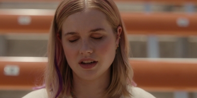 The_Last_Thing_He_Told_Me_S01E03_mkv0569.jpg