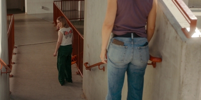 The_Last_Thing_He_Told_Me_S01E03_mkv0602.jpg