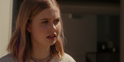 The_Last_Thing_He_Told_Me_S01E03_mkv0647.jpg