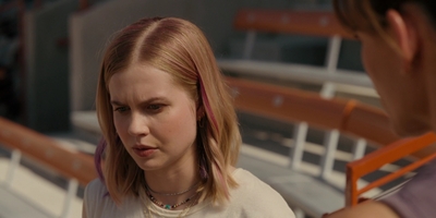 The_Last_Thing_He_Told_Me_S01E03_mkv0681.jpg