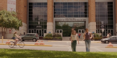 The_Last_Thing_He_Told_Me_S01E03_mkv0741.jpg