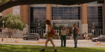 The_Last_Thing_He_Told_Me_S01E03_mkv0744.jpg