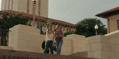 The_Last_Thing_He_Told_Me_S01E03_mkv1005.jpg