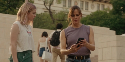 The_Last_Thing_He_Told_Me_S01E03_mkv1018.jpg