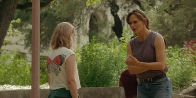 The_Last_Thing_He_Told_Me_S01E03_mkv1179.jpg