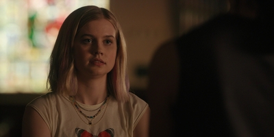 The_Last_Thing_He_Told_Me_S01E03_mkv1314.jpg