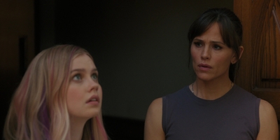 The_Last_Thing_He_Told_Me_S01E03_mkv1391.jpg