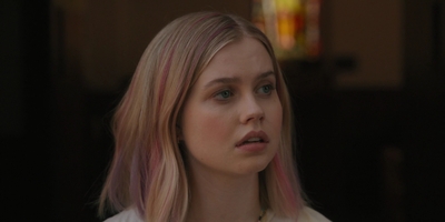 The_Last_Thing_He_Told_Me_S01E03_mkv1401.jpg