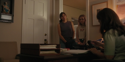 The_Last_Thing_He_Told_Me_S01E03_mkv1410.jpg