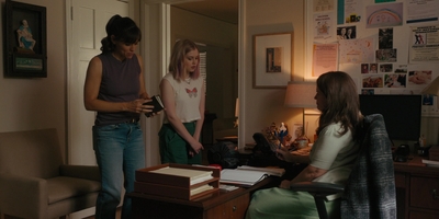 The_Last_Thing_He_Told_Me_S01E03_mkv1418.jpg