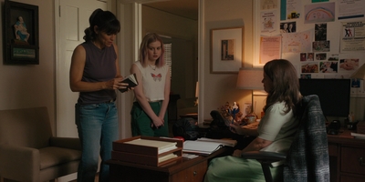 The_Last_Thing_He_Told_Me_S01E03_mkv1419.jpg