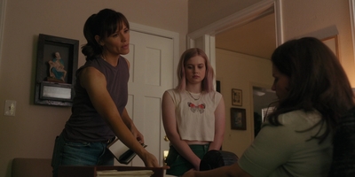 The_Last_Thing_He_Told_Me_S01E03_mkv1424.jpg