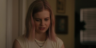 The_Last_Thing_He_Told_Me_S01E03_mkv1457.jpg