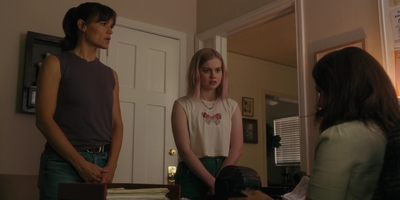 The_Last_Thing_He_Told_Me_S01E03_mkv1462.jpg