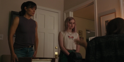 The_Last_Thing_He_Told_Me_S01E03_mkv1501.jpg