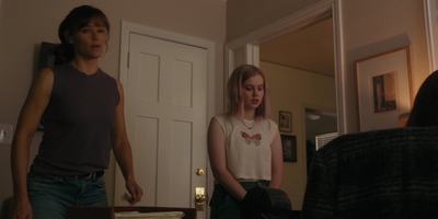 The_Last_Thing_He_Told_Me_S01E03_mkv1502.jpg