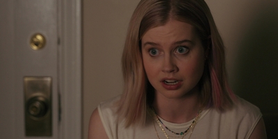 The_Last_Thing_He_Told_Me_S01E03_mkv1631.jpg