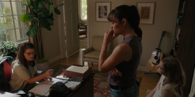 The_Last_Thing_He_Told_Me_S01E03_mkv1638.jpg