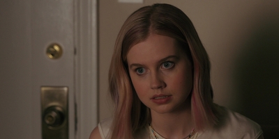 The_Last_Thing_He_Told_Me_S01E03_mkv1645.jpg