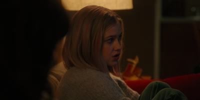 The_Last_Thing_He_Told_Me_S01E03_mkv1926.jpg