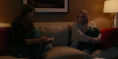 The_Last_Thing_He_Told_Me_S01E03_mkv1930.jpg