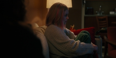 The_Last_Thing_He_Told_Me_S01E03_mkv1950.jpg