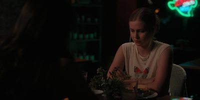 The_Last_Thing_He_Told_Me_S01E04_mkv0186.jpg