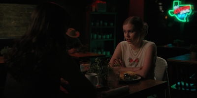 The_Last_Thing_He_Told_Me_S01E04_mkv0216.jpg