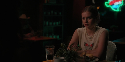 The_Last_Thing_He_Told_Me_S01E04_mkv0247.jpg
