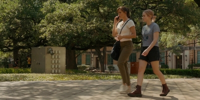 The_Last_Thing_He_Told_Me_S01E04_mkv0716.jpg