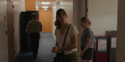 The_Last_Thing_He_Told_Me_S01E04_mkv0849.jpg