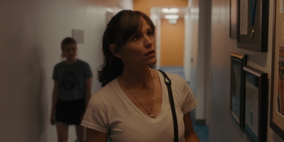The_Last_Thing_He_Told_Me_S01E04_mkv0860.jpg