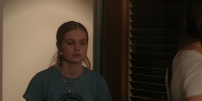 The_Last_Thing_He_Told_Me_S01E04_mkv0869.jpg