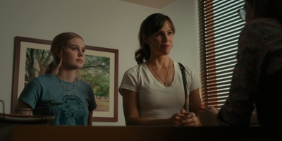 The_Last_Thing_He_Told_Me_S01E04_mkv0895.jpg