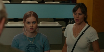 The_Last_Thing_He_Told_Me_S01E04_mkv1010.jpg