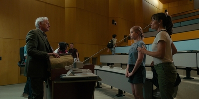 The_Last_Thing_He_Told_Me_S01E04_mkv1015.jpg