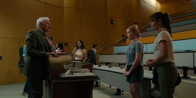 The_Last_Thing_He_Told_Me_S01E04_mkv1019.jpg