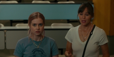 The_Last_Thing_He_Told_Me_S01E04_mkv1042.jpg