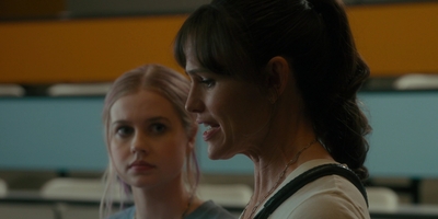 The_Last_Thing_He_Told_Me_S01E04_mkv1090.jpg